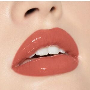 KYLIE COSMETICS High Gloss In 802 Candy K (Warm Pink Nude)